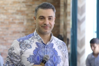 "Elə et ki, bir xanımın başqasının varlığından xəbəri olmasın" - Rüfət