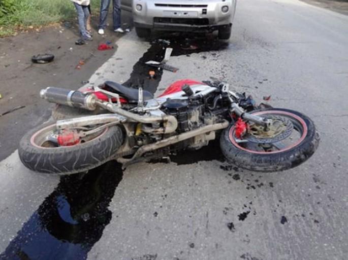 Motosiklet aşdı, sürücü hadisə yerində öldü