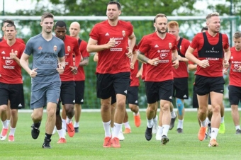 Macarıstan millisi Azərbaycana 27 futbolçu ilə gəlir