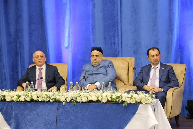Allahşükür Paşazadənin anadan olmasının 70 illiyinə həsr olunmuş regional konfrans keçirilib
