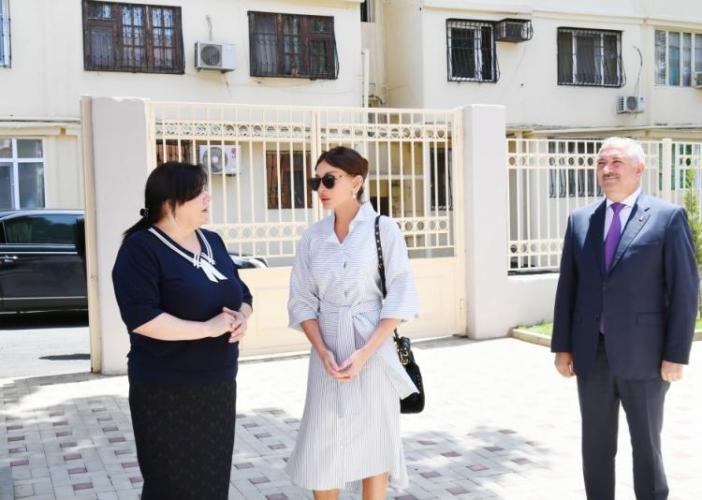 Mehriban Əliyeva Yasamalda körpələr evi-uşaq bağçasının yeni binasının açılışını edib