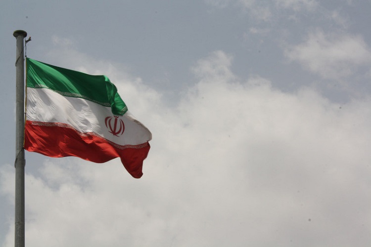 İran tankerlərə hücumda günahlandırılmasından sonra Britaniyadakı səfirini geri çağırıb