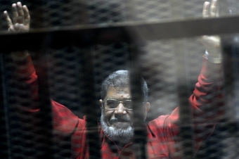 Sabiq Misir prezidenti Məhəmməd Mursi məhkəmədə ölüb