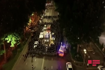 Tbilisidə parlament qarşısında keçirilən etiraz aksiyası dağıdılıb - FOTO