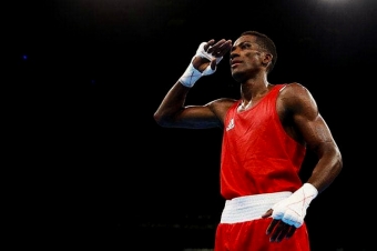 Azərbaycan boksçusu erməni rəqibini <span style="color:red;">PEŞMAN ETDİ : 5:0