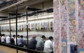 Dünyada ilk dəfə bu uzunluqda xalça toxundu - TƏBRİZDƏ