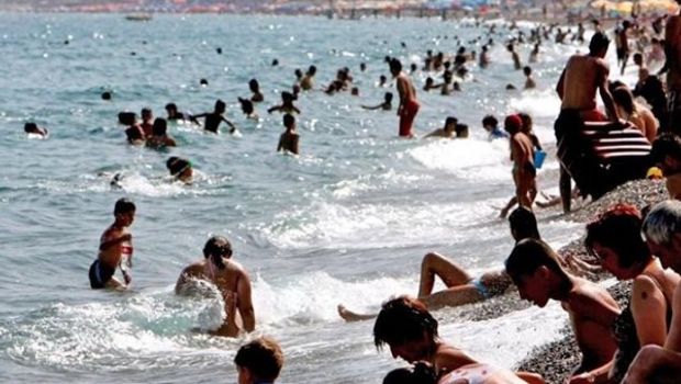 Çimərlikdə kütləvi dava: 4 nəfər xəsarət alıb