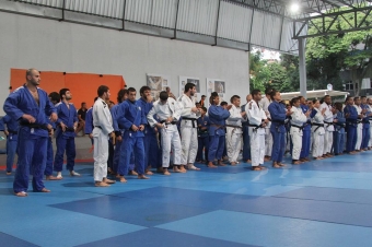 Millimiz 3 medalla qayıdır