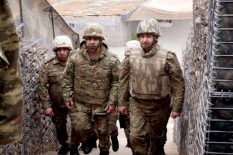 [b]Müdafiə naziri ön xətt bölmələrində - VİDEO[/b]