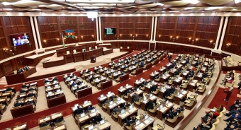 <b>Parlament hökumətin hesabatını qəbul etdi</b>