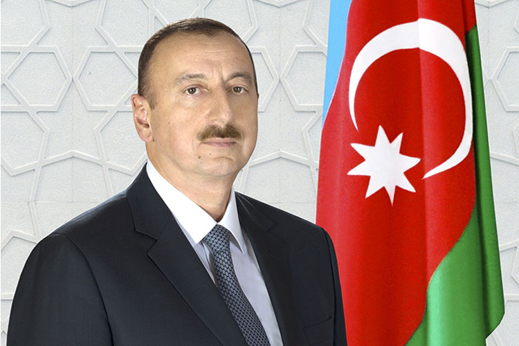 [b]Dövlət Miqrasiya Xidmətinin əməkdaşları təltif edildi - Sərəncam[/b]