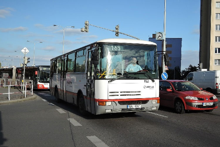 <span style="color:red;">AĞIR QƏZA : sərnişin avtobusu piyadanı öldürdü