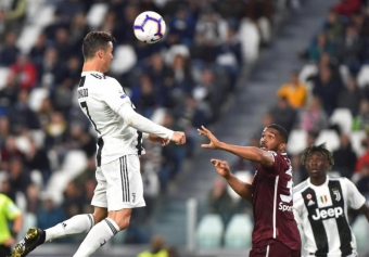 <b>Ronaldo başla 100-cü qolunu vurdu</b>