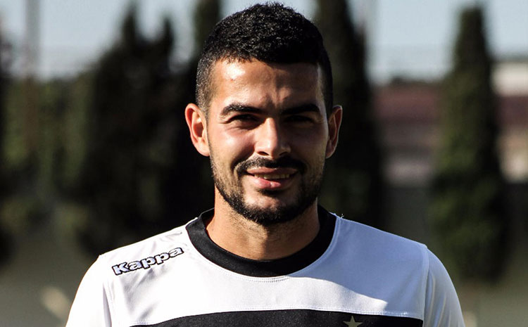 “Neftçi”nin yarımmüdafiəçisi mövsümün futbolçusu seçildi