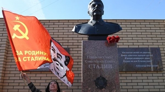 Rusiyada Stalinin abidəsi ucaldıldı