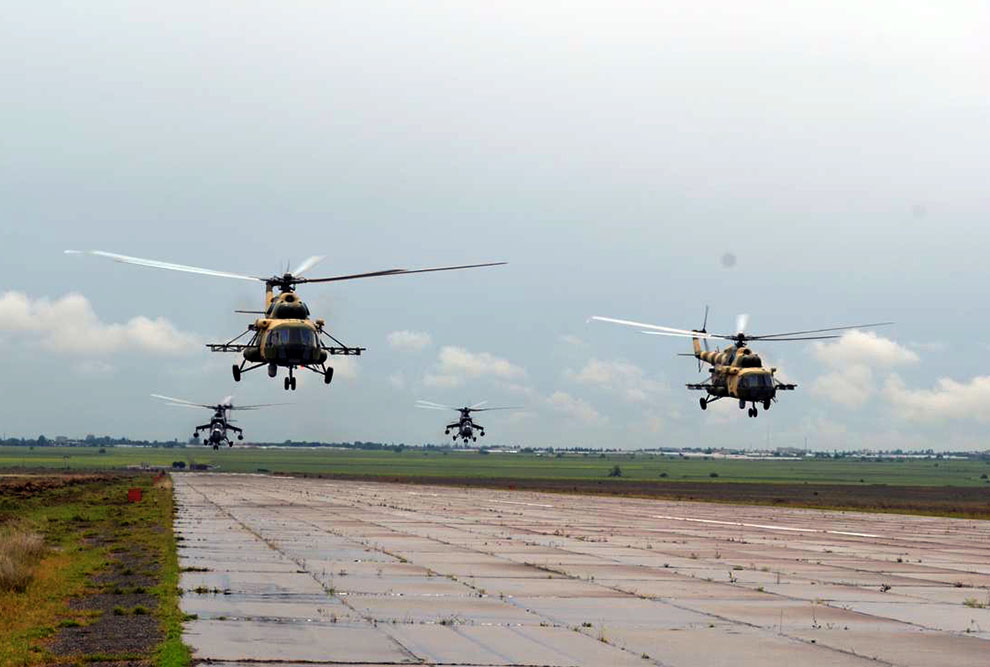 [b]Azərbaycan hərbi helikopterləri Türkiyəyə yola düşüb[/b]
