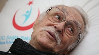 Türkiyəli aktyor xəstəxanaya yerləşdirildi