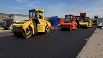 [b]Bu istiqamətdə yolun yenidən qurulması davam edir[/b]