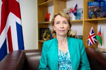 [b][/b][b]"Daha çox britaniyalı futbol azarkeşinin Bakıya səyahət edəcəyini gözləyirik" - Britaniya səfiri[/b]