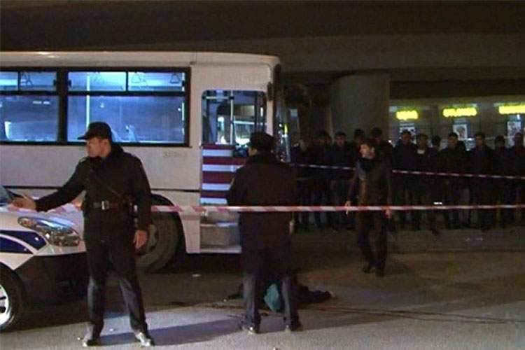 Bakının Sabunçu rayonunda avtobus piyadanı vurub