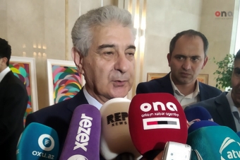 [b]Əli Əhmədov: "İstərdim, "radikal müxalifət" bu adı öz üzərindən götürsün"[/b]