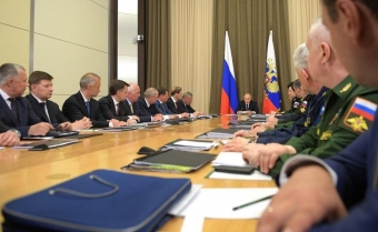 [b]"Suriyadakı döyüşlər rus silahlarındakı nöqsanları göstərdi" - Putin[/b]