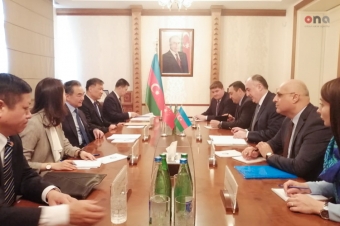 [b]Azərbaycan və Çin xarici işlər nazirləri görüşdü[/b]