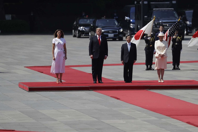 [b]Tramp Yaponiyanın yeni imperatorunun qəbul etdiyi ilk dövlət başçısı oldu[/b]
