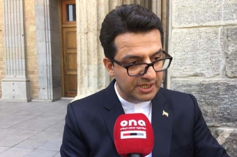 [b]Məhəmməd Cavad Zərif Bakıya gəlir[/b]