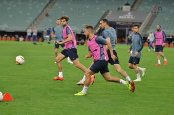 <b>"Çelsi" Bakı finalı öncəsi son məşqinə çıxıb - <span style="color:red;">FOTOLENT </b>