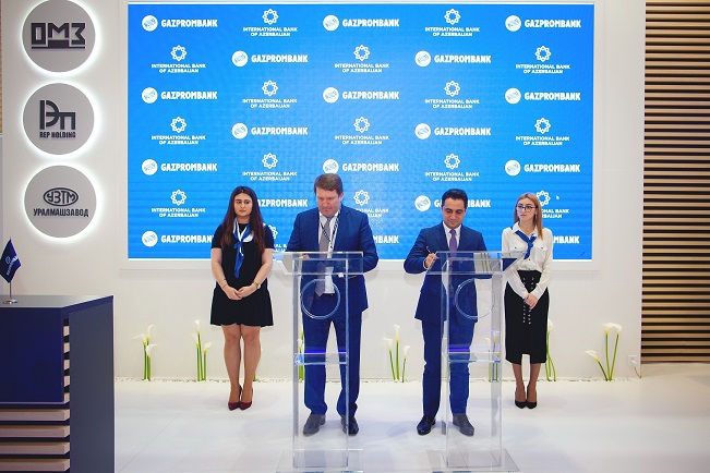 (R) Azərbaycan Beynəlxalq Bankı ilə Qazprombank arasında əməkdaşlıq sənədi imzalandı