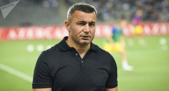 <b>Qurban Qurbanov yeni imicdə:<span style="color:red;"> SAÇI BELƏ OLDU  - <span style="color:red;">FOTO </b>