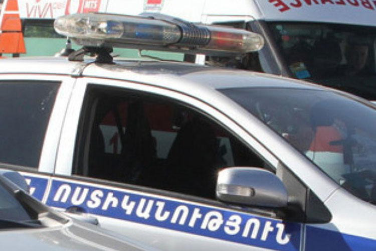 Ermənistanda ər keçmiş arvadının evinə qumbara atdı, ölən var