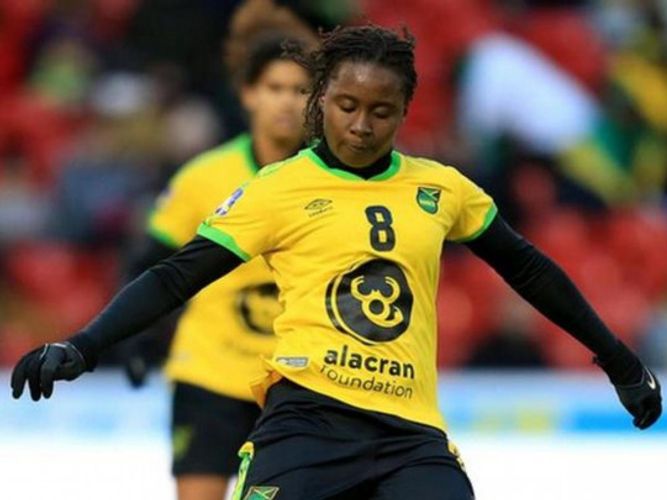 20 yaşlı futbolçu qətlə yetirildi