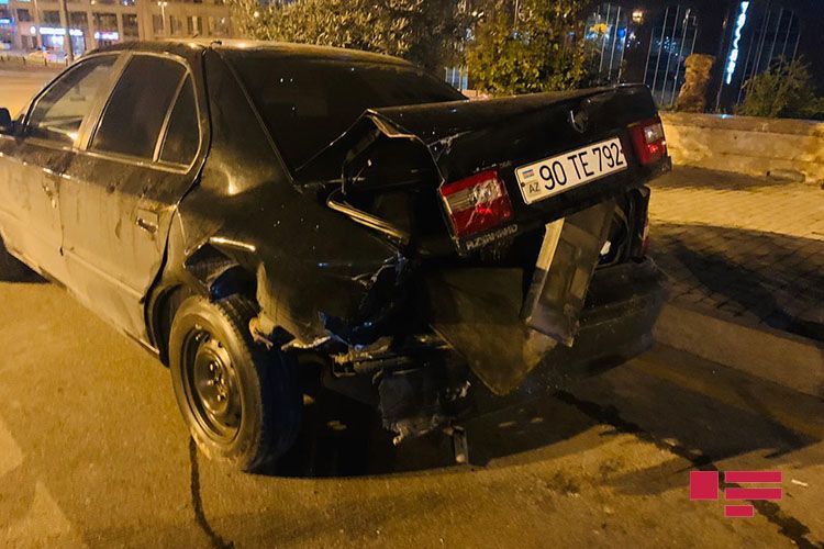 Yüksək sürət qəzaya səbəb oldu - FOTO