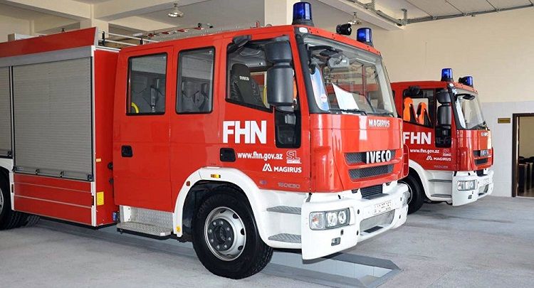 Abşeronda ferma yandı