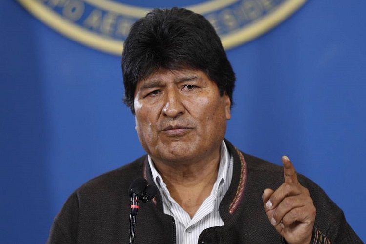 Boliviya prezidenti istefa verib