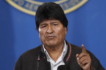 Boliviya prezidenti istefa verib