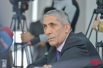 "Qarabağın adını çəkməyənlər piket keçirirlər" - Siyavuş Novruzov