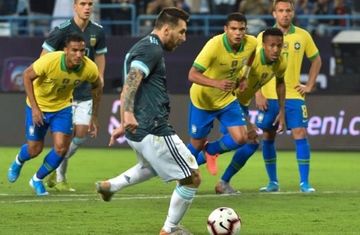 Messi 4 aydan sonra milliyə qayıtdı, qol vurdu və…