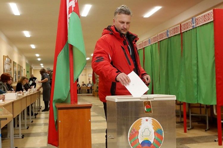 Belarusda parlament seçkiləri yekunlaşıb
