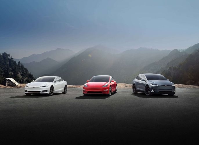 Tesla dünyanın ən bahalı üçüncü avtomobil istehsalçısı oldu - CƏDVƏL