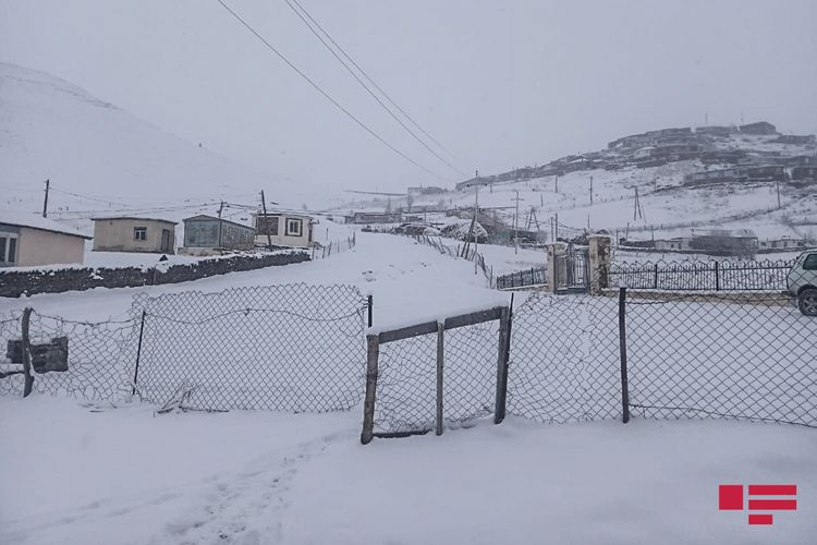 Azərbaycanın bu bölgəsində qarın hündürlüyü 22 sm-ə çatdı - FOTO