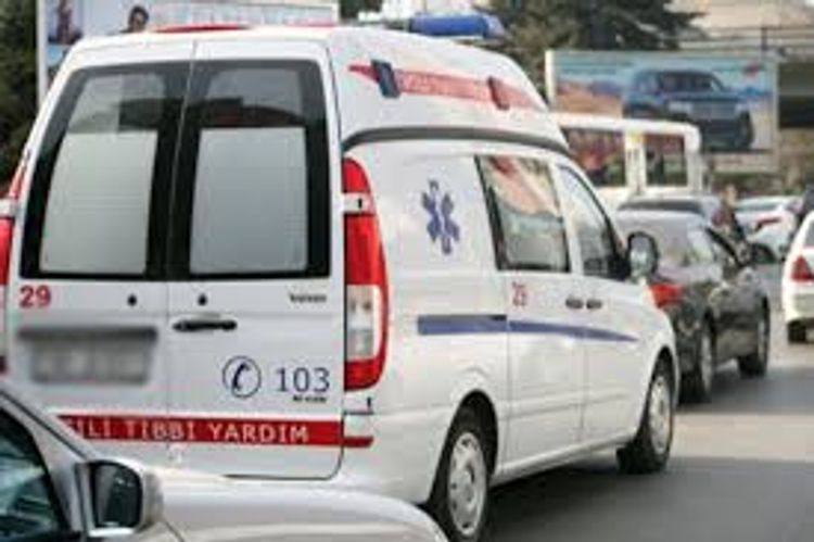 56 yaşlı qadını maşın vurub, vəziyyəti ağırdı