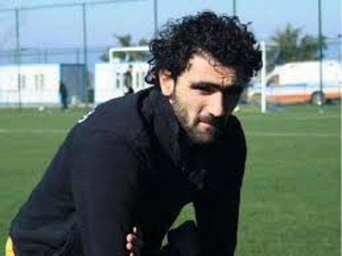 "Azərbaycanda nəyəsə görə futbolçularla prinsip aparırlar" - Vaqif Cavadov