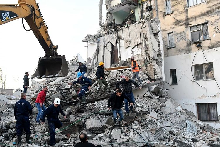 Albaniyada zəlzələdə ölənlərin sayı 20 nəfərə çatıb