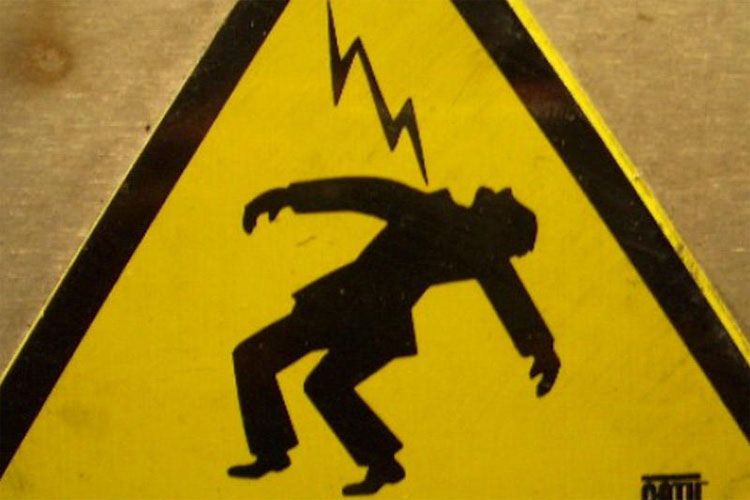 Ağdamda qadını elektrik cərəyanı vuraraq öldürüb