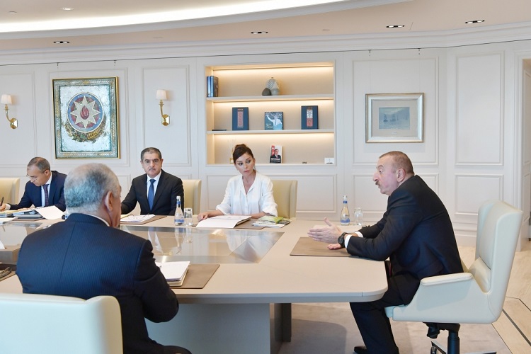 Prezident İlham Əliyevin yanında iqtisadi müşavirə keçirilib