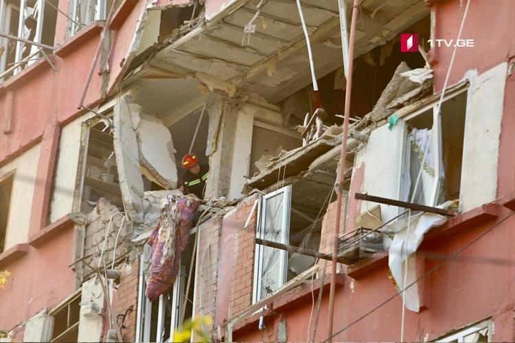 Tbilisidə yaşayış binası partladı: yaralılar var