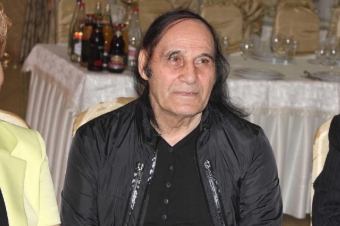 <span style="color:red;">"Səhnəyə sərbəstliyi mən gətirdim"  - Niyaməddin Musayev -<span style="color:red;"> <span style="color:red;">VİDEO  